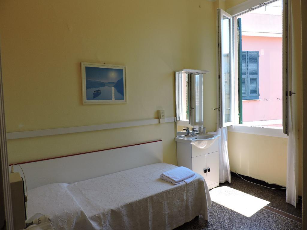 Albergo La Vela Rapallo Exterior photo